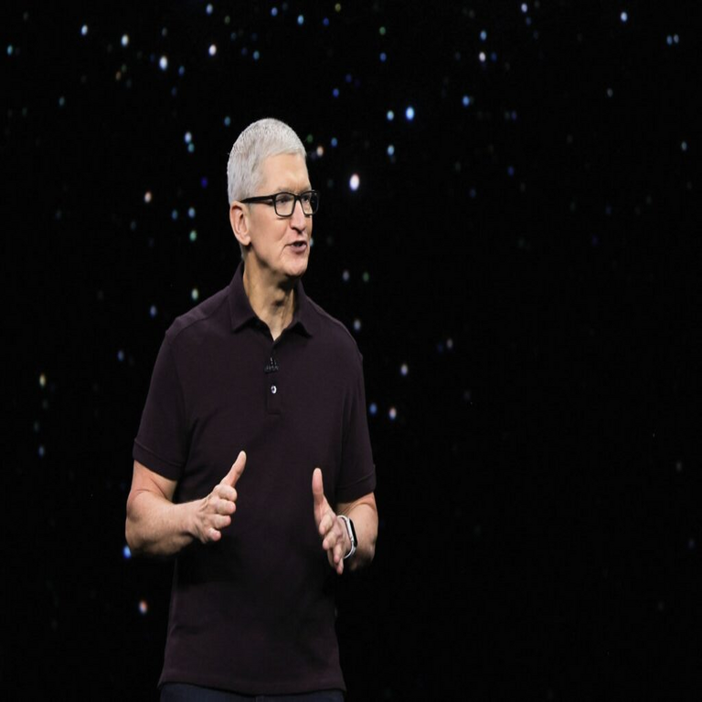 Tim Cook asegura que Apple mantendrá sus inversiones en China a pesar del conflicto comercial entre Estados Unidos y China.
