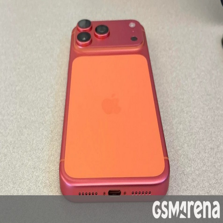 Los primeros usuarios del iPhone 17 Pro experimentan problemas de descoloración.