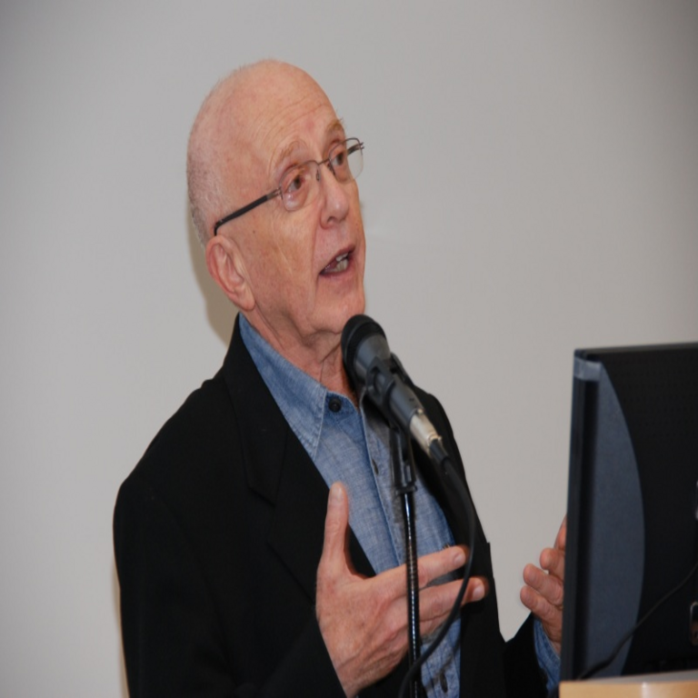 Traducción de David L. Parnas: Sobre los criterios para la descomposición de sistemas en módulos.