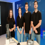 La innovación creada por cuatro jóvenes gallegos que automatiza la limpieza de fosas sépticas mediante el uso de energía hidráulica.