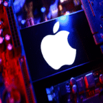 Apple desarrolla un MacBook Pro con pantalla táctil e cámara integrada en el display.