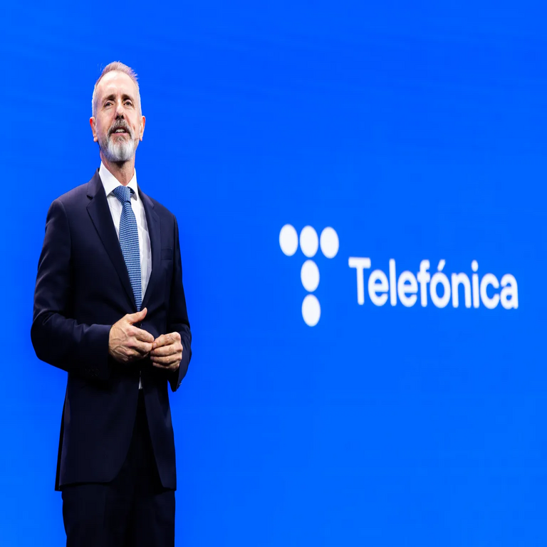 España | Murtra (Telefónica) urge a Europa a aprovechar las telecomunicaciones para competir contra los grandes gigantes tecnológicos de Estados Unidos y China.