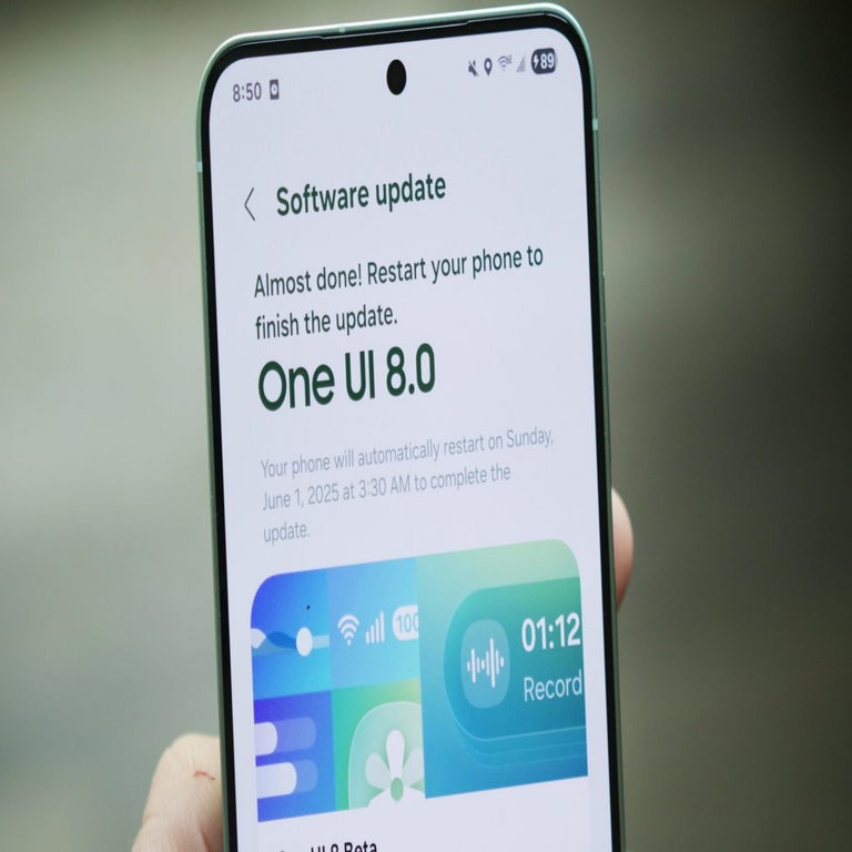 Samsung suspende la actualización a One UI 8 en estos dispositivos móviles debido a fallos imprevistos.