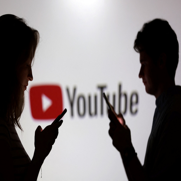 YouTube salvaguarda la identidad de los creadores: ahora podrán reportar la suplantación de su rostro en vídeos generados con IA.