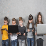 Menores en internet: desafíos para verificar la edad en línea sin poner en riesgo la seguridad.