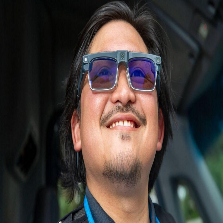 Amazon introduce gafas inteligentes para sus repartidores, las cuales localizan paquetes y proporcionan información sobre el destino.
