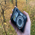 Las cámaras compactas de los años 2000 recuperan su popularidad: un análisis de la Nikon Coolpix P1