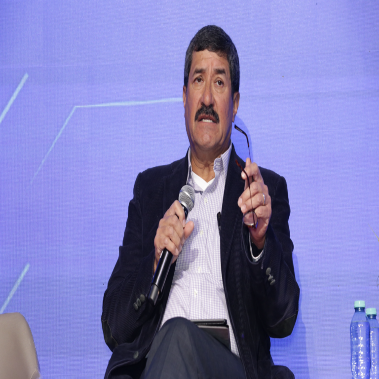 La nueva legislación en telecomunicaciones fortalece la seguridad jurídica y la competencia en México, según Javier Corral. La nueva legislación en telecomunicaciones fortalece la seguridad jurídica y la competencia en México, según Javier Corral.