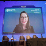 La OCDE insta a México a disminuir los costos del espectro para fomentar la conectividad. La OCDE insta a México a disminuir los costos del espectro para fomentar la conectividad.