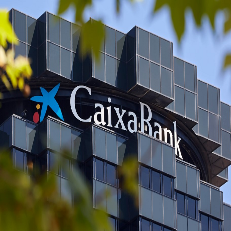 Se lanzan dos vehículos de inversión en Bitcoin en un banco español.