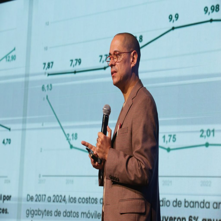 México asignará el 50% del costo del espectro por primera vez. México asignará el 50% del costo del espectro por primera vez.