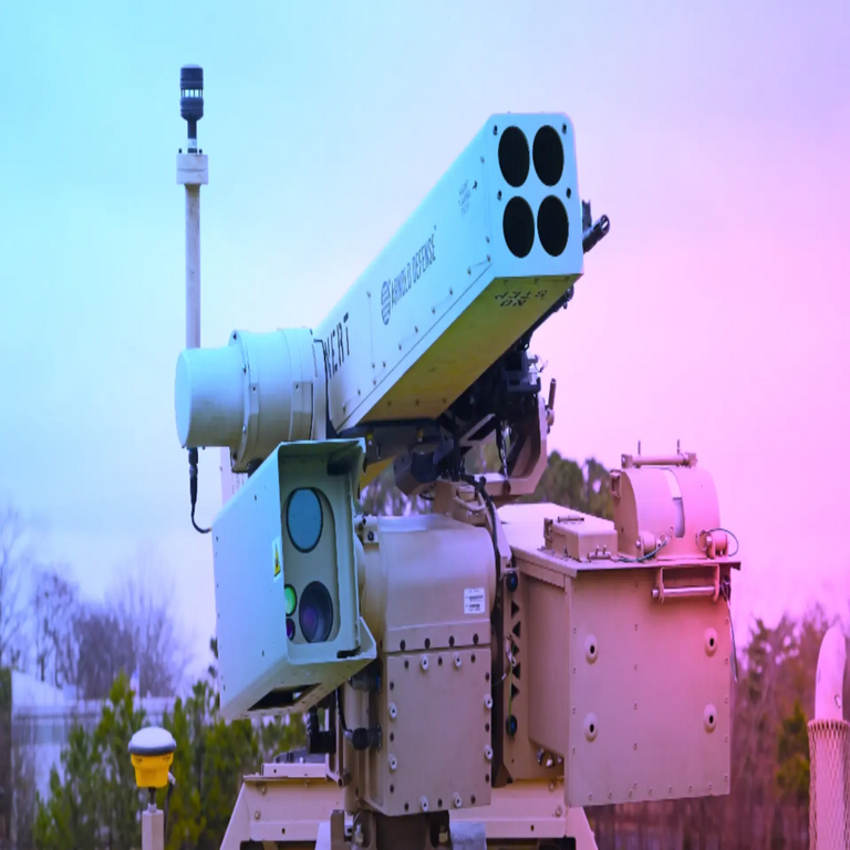 Apollo: el láser de defensa militar más asequible a nivel mundial, diseñado para neutralizar hasta 200 drones en un solo disparo. Apollo: el láser de defensa militar más asequible a nivel mundial, diseñado para neutralizar hasta 200 drones en un solo disparo.