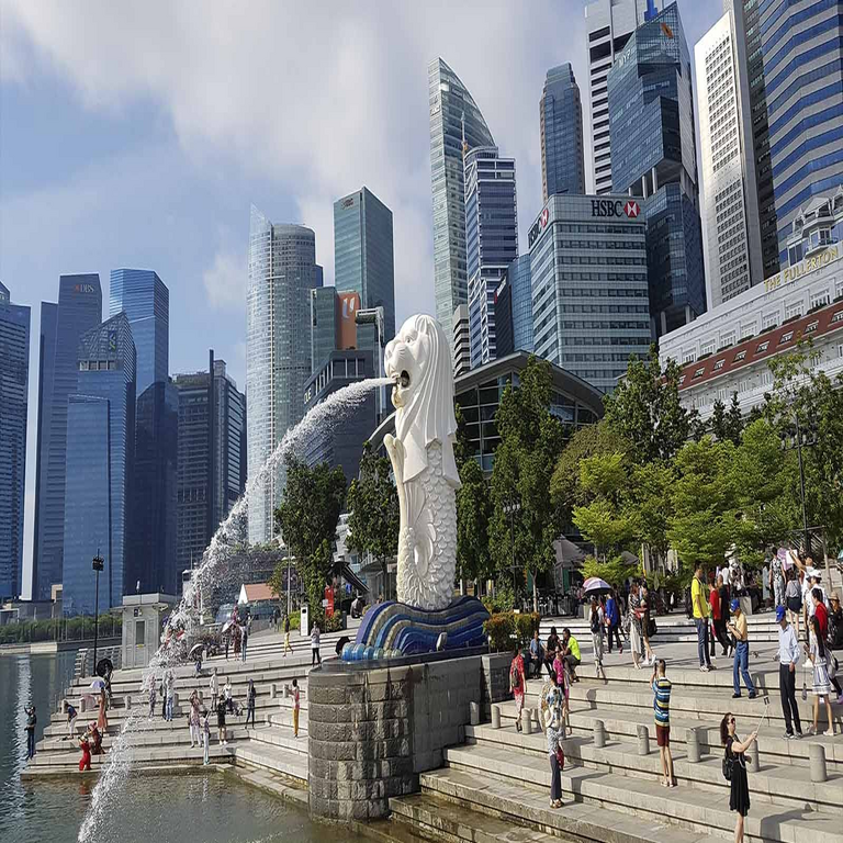 El castigo de entre 6 y 24 latigazos se impondrá a quienes faciliten tarjetas SIM para cometer estafas. El castigo de entre 6 y 24 latigazos se impondrá a quienes faciliten tarjetas SIM para cometer estafas.