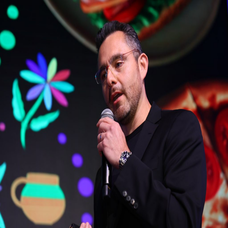 Uber Eats revoluciona el sector restaurantero mediante el empleo de datos e insights. Uber Eats revoluciona el sector restaurantero mediante el empleo de datos e insights.