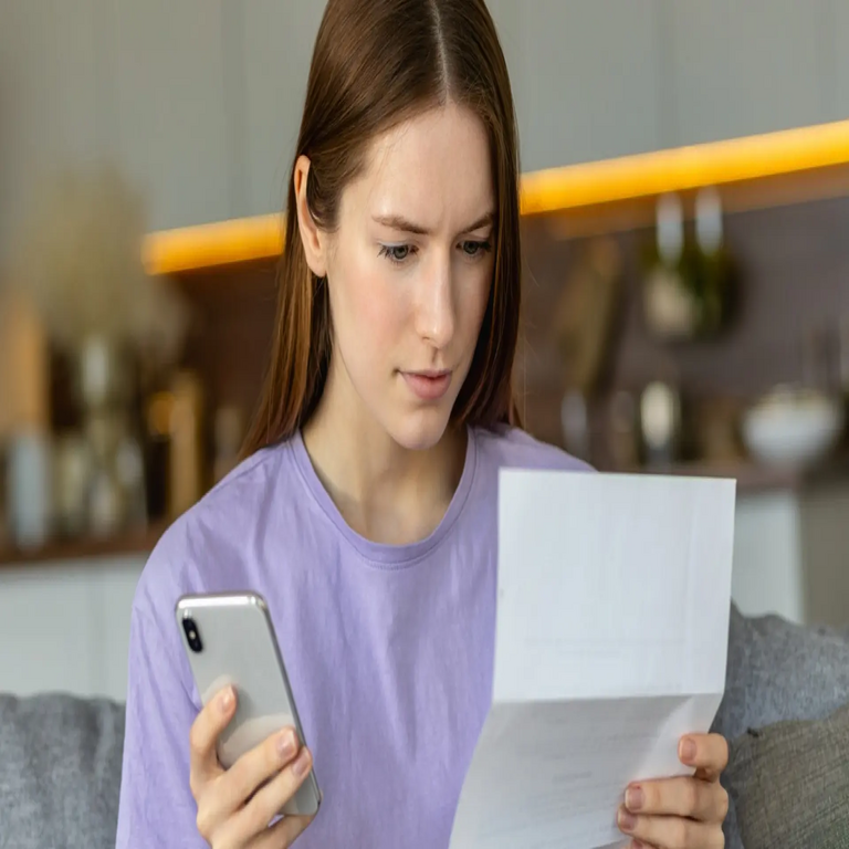 El INCIBE advierte sobre la estafa de phishing que suplantan las facturas de electricidad. El INCIBE advierte sobre la estafa de phishing que suplantan las facturas de electricidad.