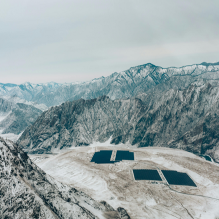 Optimización del aprovechamiento de la energía solar en condiciones invernales con nieve: el modelo aplicado en Suiza