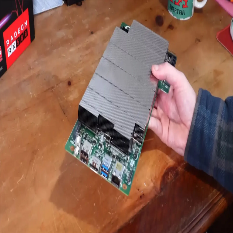 Transforman un chip de PS5 para crear un PC gaming económico por solo 100 euros.