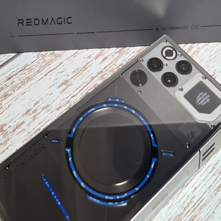 El Redmagic 11 Pro es el primer smartphone con refrigeración líquida y, en mi opinión, no será el último.