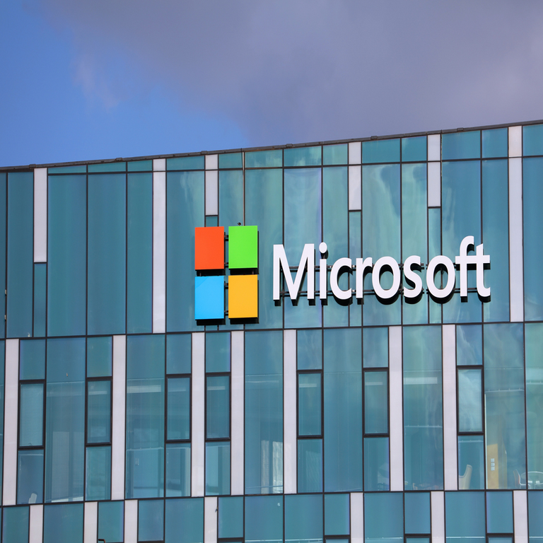 La Defensa incorporará a ingenieros de software en prácticas procedentes de un programa respaldado por Microsoft.