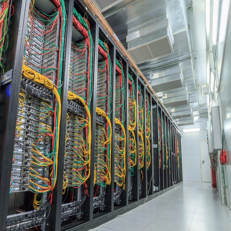 ¿Existen posibilidades de transformar un centro de datos corporativo en una fuente de ingresos? ¿Existen posibilidades de transformar un centro de datos corporativo en una fuente de ingresos?