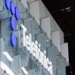 El día en que Telefónica reconoció su contradicción inherente: invertir de forma inédita, recortar de manera habitual El día en que Telefónica reconoció su contradicción inherente: invertir de forma inédita, recortar de manera habitual