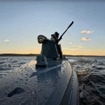 El sistema de inteligencia artificial ucraniano conocido como “Terminator”, diseñado para neutralizar drones rusos mediante decisiones autónomas de disparo, se ha desplegado en un sitio inesperado.