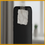 ¿Cuál es la efectividad de cubrir la cámara del teléfono móvil para prevenir el espionaje digital?