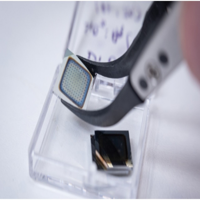 Científicos desarrollan una neurona artificial para robots que replica la actividad cerebral humana. Científicos desarrollan una neurona artificial para robots que replica la actividad cerebral humana.