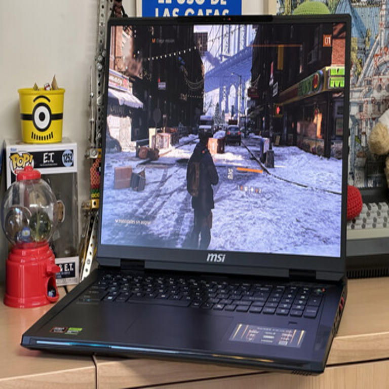 Análisis del MSI Raider A18 HX A9W: el portátil para juegos más potente desarrollado hasta la fecha emerge de la integración del procesador Ryzen 9 y la GPU RTX 5090.