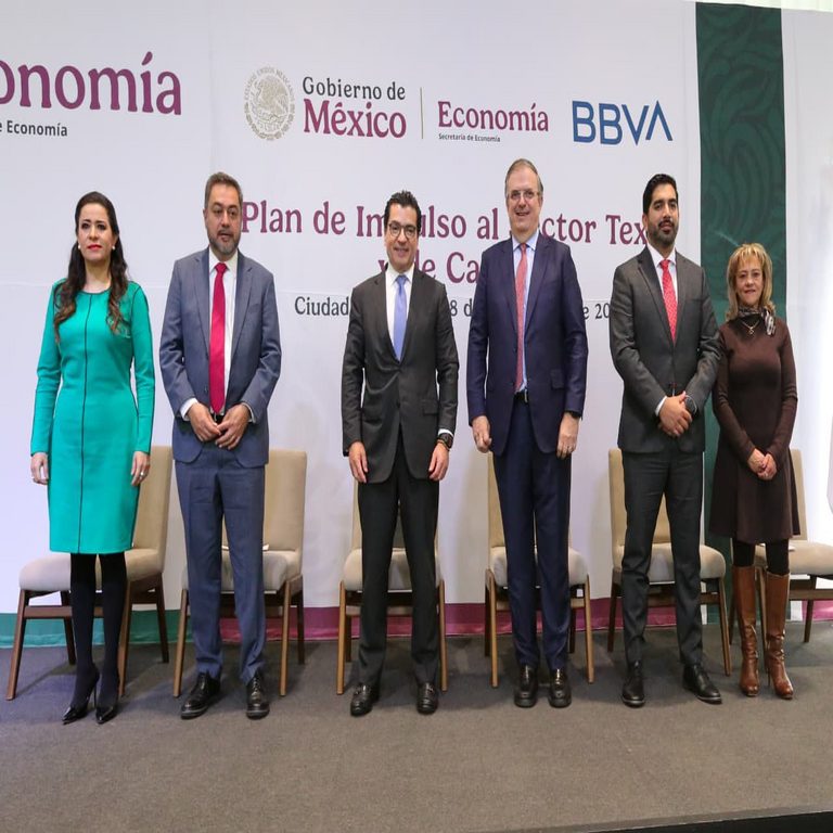 BBVA México, en alianza con la Secretaría de Economía, fortalece el sector textil y de calzado mediante procesos de digitalización, programas educativos y un financiamiento equivalente a 120,000 millones de pesos.
