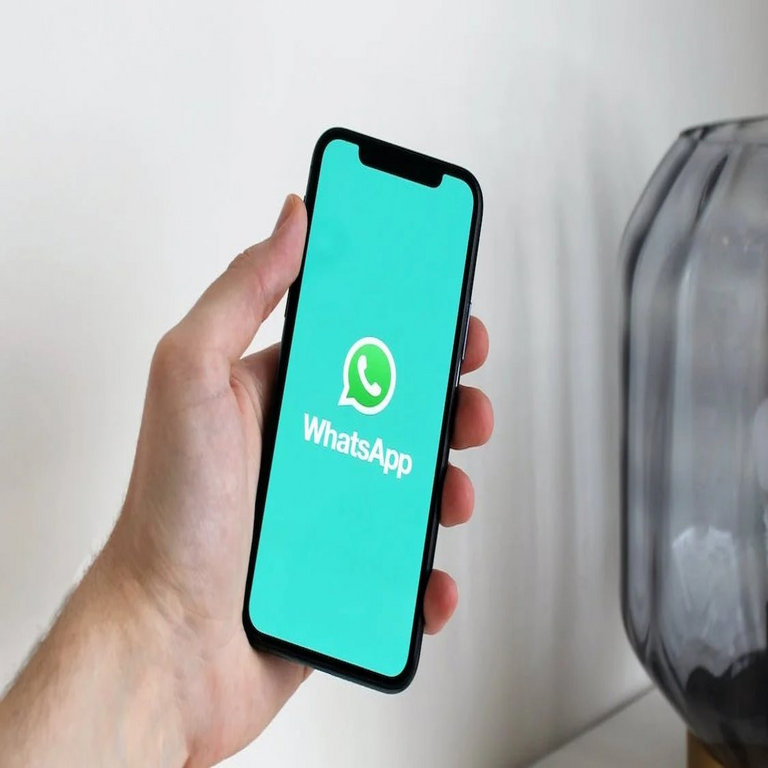 Expertos identifican 3.500 millones de números telefónicos expuestos a través de una vulnerabilidad en WhatsApp.