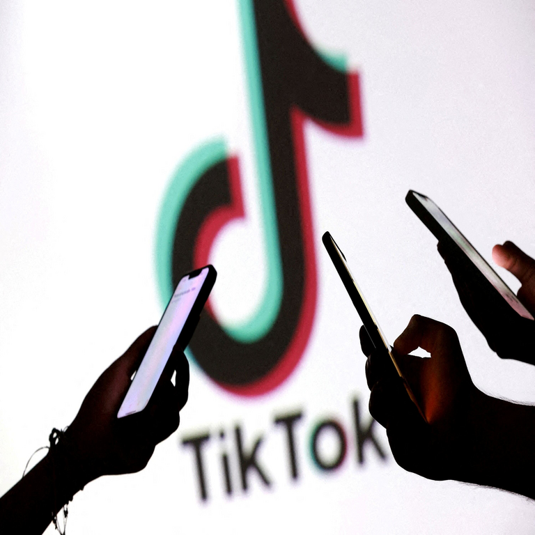 TikTok ahora permite a los usuarios seleccionar la cantidad de videos generados por inteligencia artificial que se muestran en su sección «Para ti».