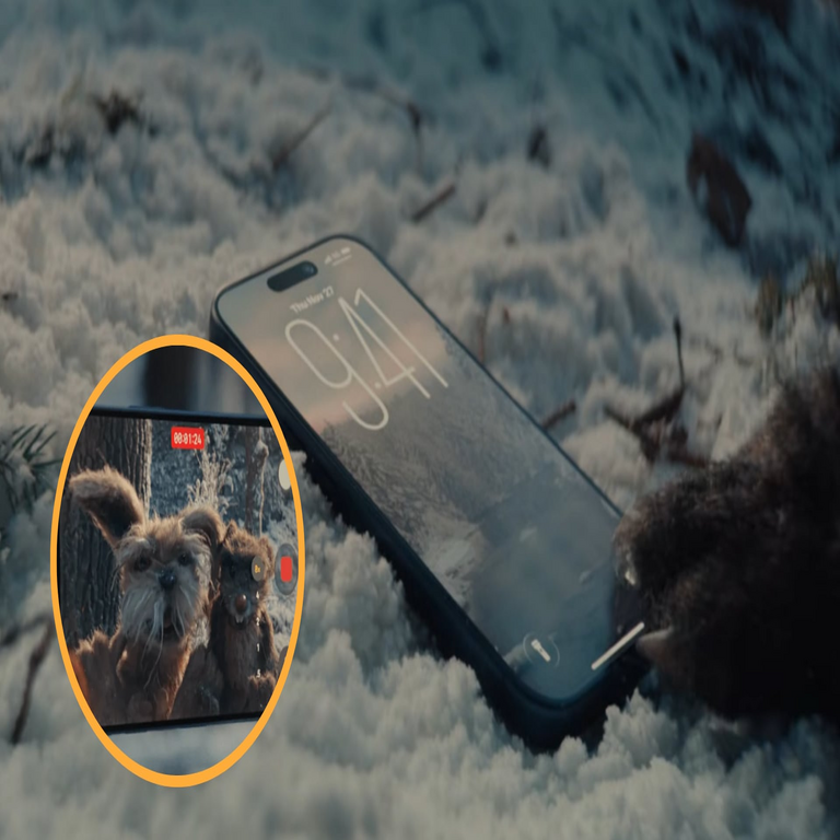 Apple introduce su campaña publicitaria navideña para el iPhone 17, incorporando marionetas de animales del bosque.