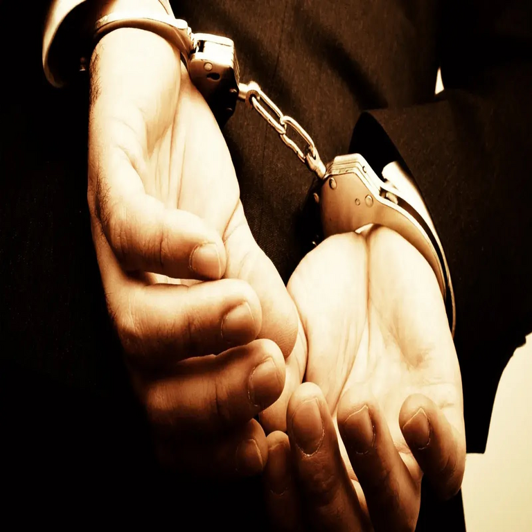 Polonia detiene a ciudadano ruso sospechoso de hackear redes informáticas de organizaciones locales.