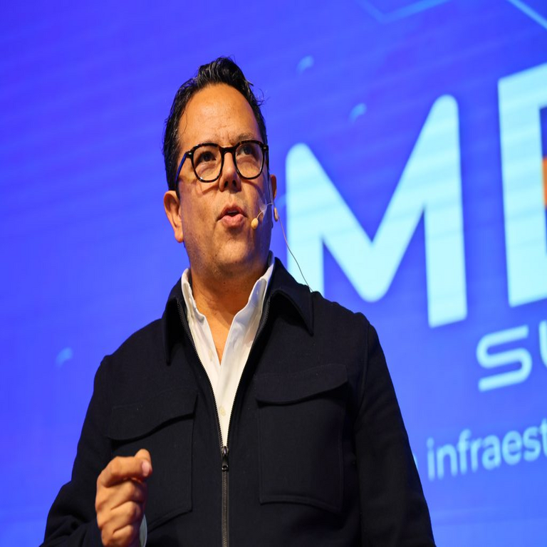 Cumbre Digital de México | Ponencia Magistral de Vicente Roqueñí López