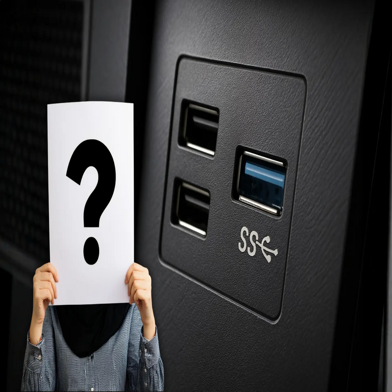 ¿Cuál es el significado de las siglas SS que aparecen junto a ciertos puertos USB en tu computadora personal?