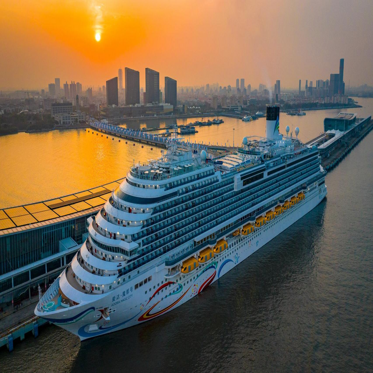 Portacontenedores impulsados por energía nuclear, megacruceros y buques de perforación: las innovaciones navales de China para dominar los océanos.