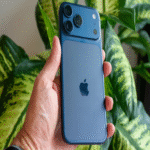 Si considerabas adquirir el iPhone de la generación actual, ahora puedes hacerlo a un precio inferior, ya que llega con una de sus primeras ofertas promocionales.