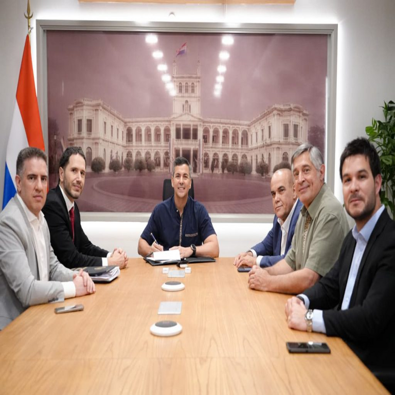 En Paraguay, el Poder Ejecutivo presenta un proyecto de ley para regular el uso de teléfonos celulares en instituciones educativas. En Paraguay, el Poder Ejecutivo presenta un proyecto de ley para regular el uso de teléfonos celulares en instituciones educativas.