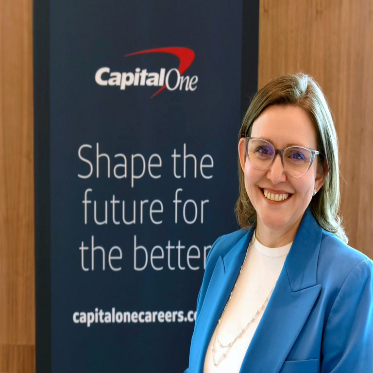 México avanza a la tercera etapa en el desarrollo de productos tecnológicos, según Capital One.