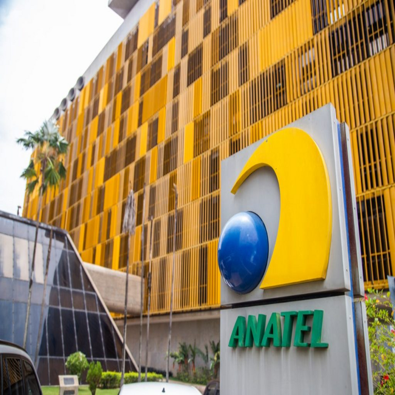 Las asociaciones solicitan la revisión de la obligación de certificación para centros de datos en Brasil. Las asociaciones solicitan la revisión de la obligación de certificación para centros de datos en Brasil.