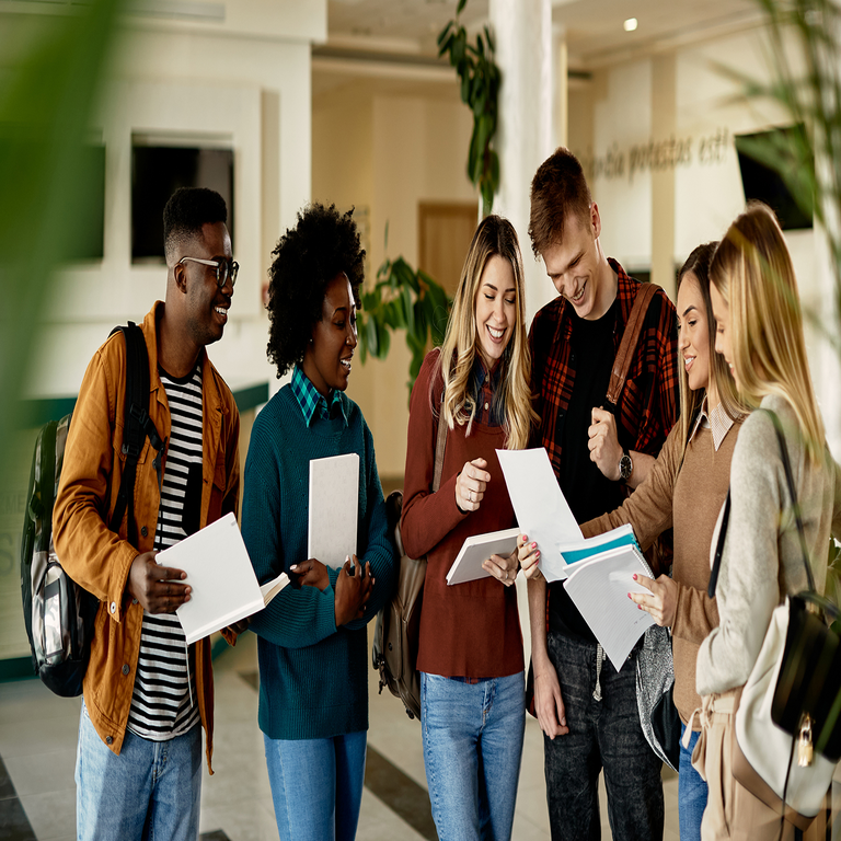 IBM y la Universidad de Dayton anuncian colaboración de investigación conjunta en tecnologías de semiconductores de próxima generación. IBM y la Universidad de Dayton anuncian colaboración de investigación conjunta en tecnologías de semiconductores de próxima generación.