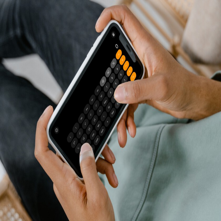 Creía que la calculadora representaba la simplicidad máxima en herramientas computacionales, hasta que identifiqué estas técnicas avanzadas en la versión integrada del iPhone. Creía que la calculadora representaba la simplicidad máxima en herramientas computacionales, hasta que identifiqué estas técnicas avanzadas en la versión integrada del iPhone.