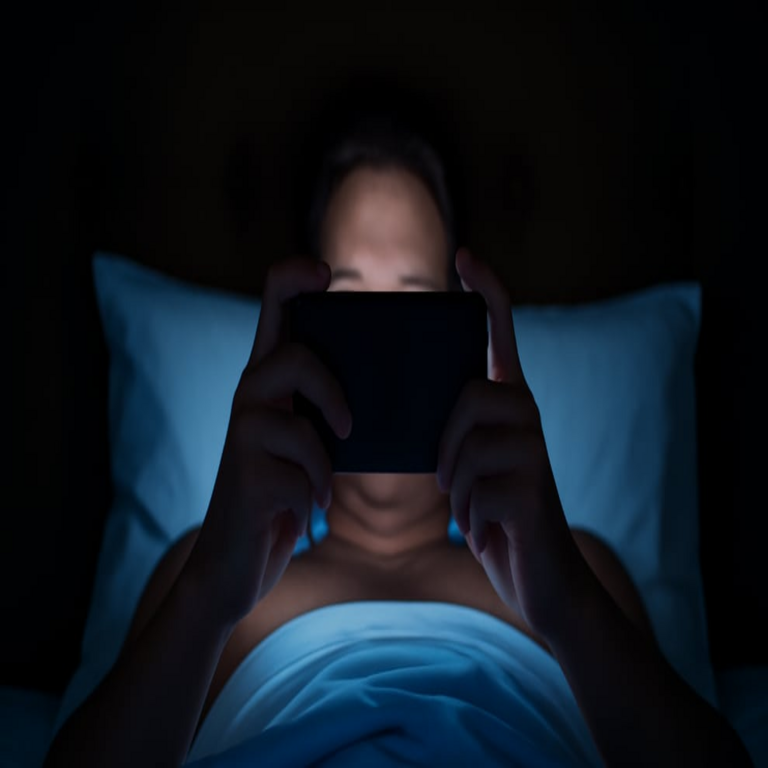 Guía para configurar dispositivos móviles y ordenadores con el propósito de proteger la salud visual. Guía para configurar dispositivos móviles y ordenadores con el propósito de proteger la salud visual.