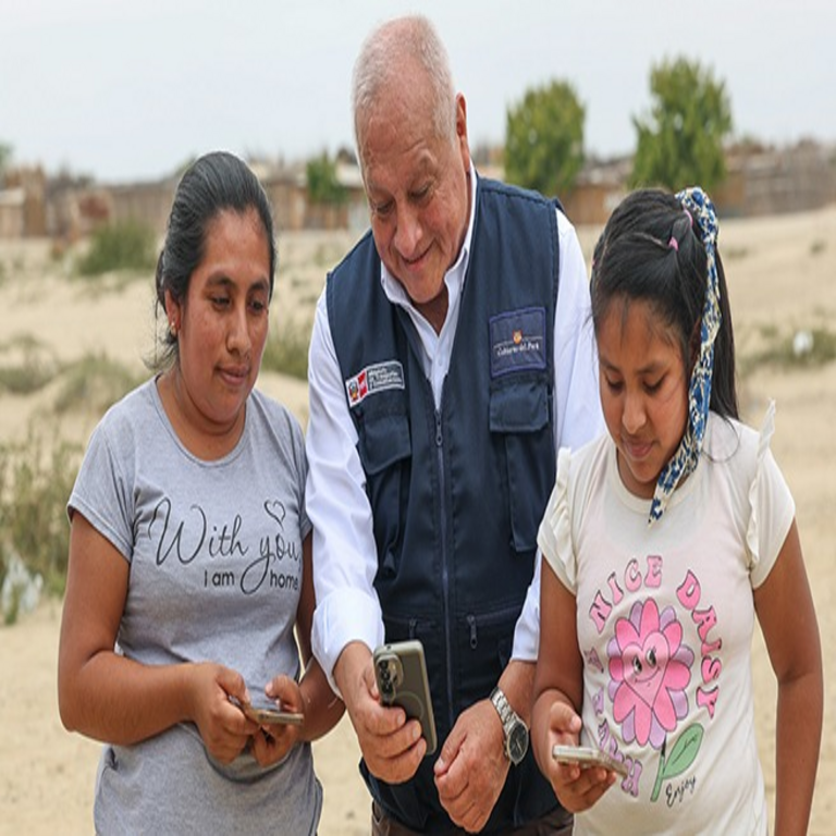 En Perú, el MTC supervisa los progresos en infraestructura aeroportuaria, conectividad digital y obras viales en la región de Piura. En Perú, el MTC supervisa los progresos en infraestructura aeroportuaria, conectividad digital y obras viales en la región de Piura.