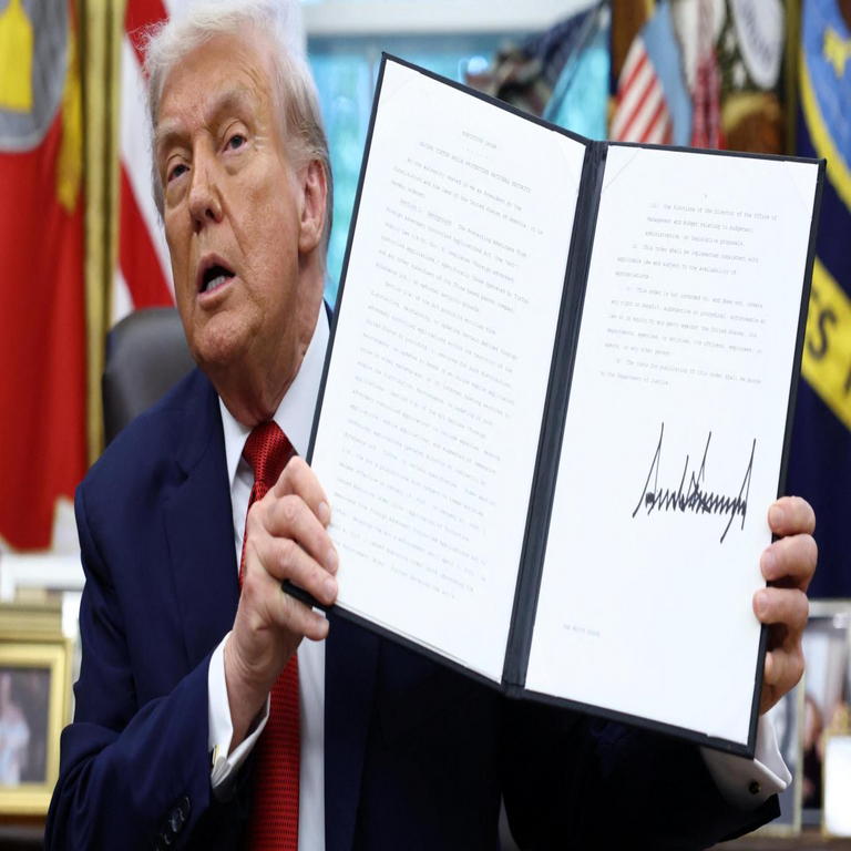 Trump progresa en la implementación de su nueva orden ejecutiva nacional sobre inteligencia artificial, con el objetivo de uniformar las regulaciones y prevenir las divergencias legislativas entre estados. Trump progresa en la implementación de su nueva orden ejecutiva nacional sobre inteligencia artificial, con el objetivo de uniformar las regulaciones y prevenir las divergencias legislativas entre estados.