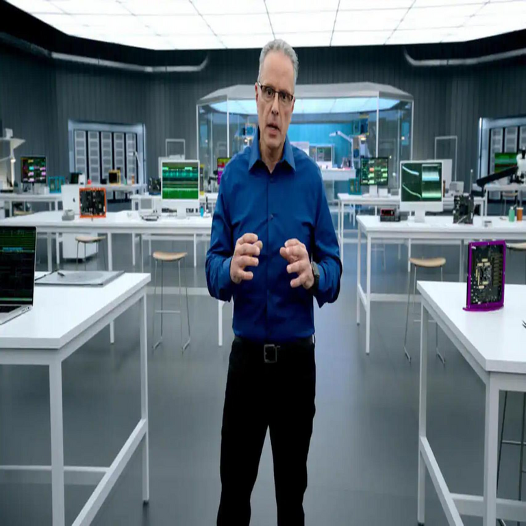 Johny Srouji, ejecutivo de Apple involucrado en especulaciones sobre su eventual dimisión, reafirma su dedicación al afirmar que no tiene planes de abandonar la compañía. Johny Srouji, ejecutivo de Apple involucrado en especulaciones sobre su eventual dimisión, reafirma su dedicación al afirmar que no tiene planes de abandonar la compañía.