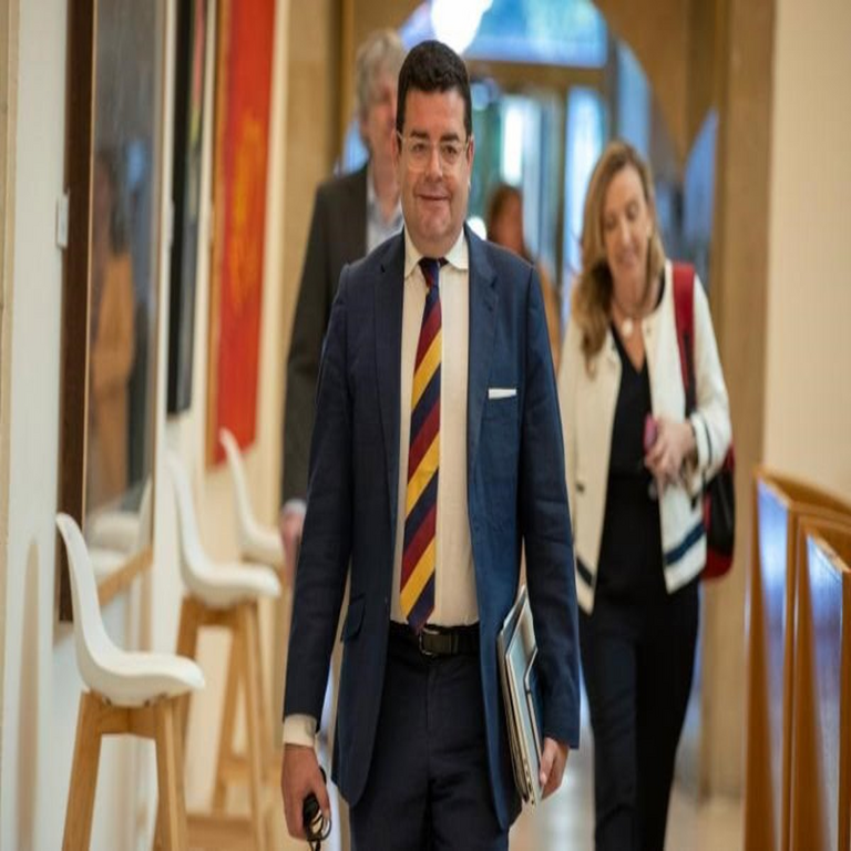 El Gobierno de La Rioja fortalece su defensa contra ciberataques mediante una inversión de 2,7 millones de euros en herramientas avanzadas. El Gobierno de La Rioja fortalece su defensa contra ciberataques mediante una inversión de 2,7 millones de euros en herramientas avanzadas.