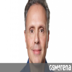 El vicepresidente senior de hardware de Apple, Johny Srouji, afirma que no tiene planes de irse. El vicepresidente senior de hardware de Apple, Johny Srouji, afirma que no tiene planes de irse.