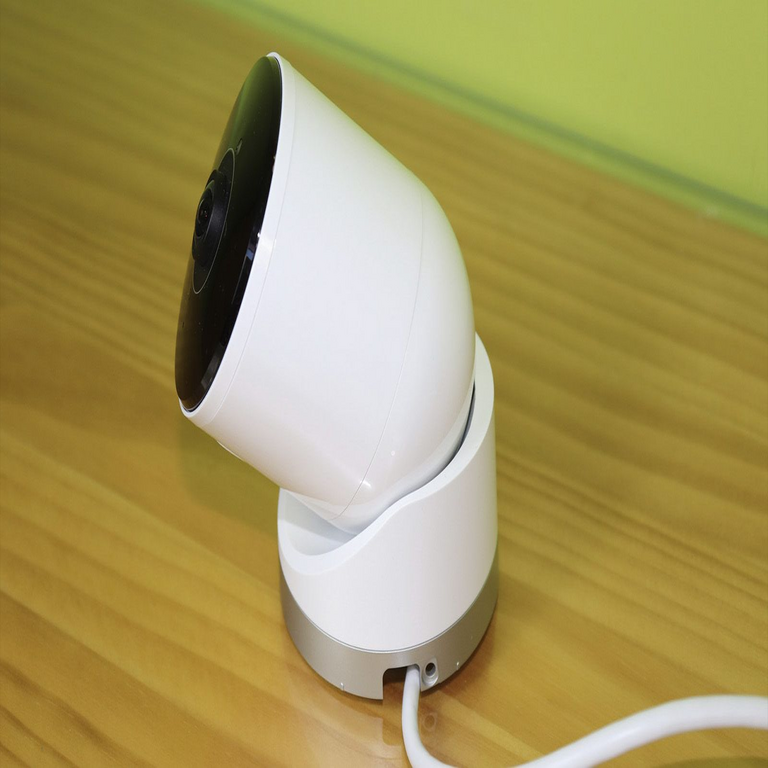 Advertencia de Surfshark: las cámaras de vigilancia con inteligencia artificial recopilan más datos de los necesarios.